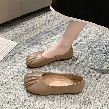 Дамски обувки 2023 Марка кръгла глава Дамски апартаменти Открит нов стил мокасини плоски с твърди бръчки женски ежедневни плоски обувки